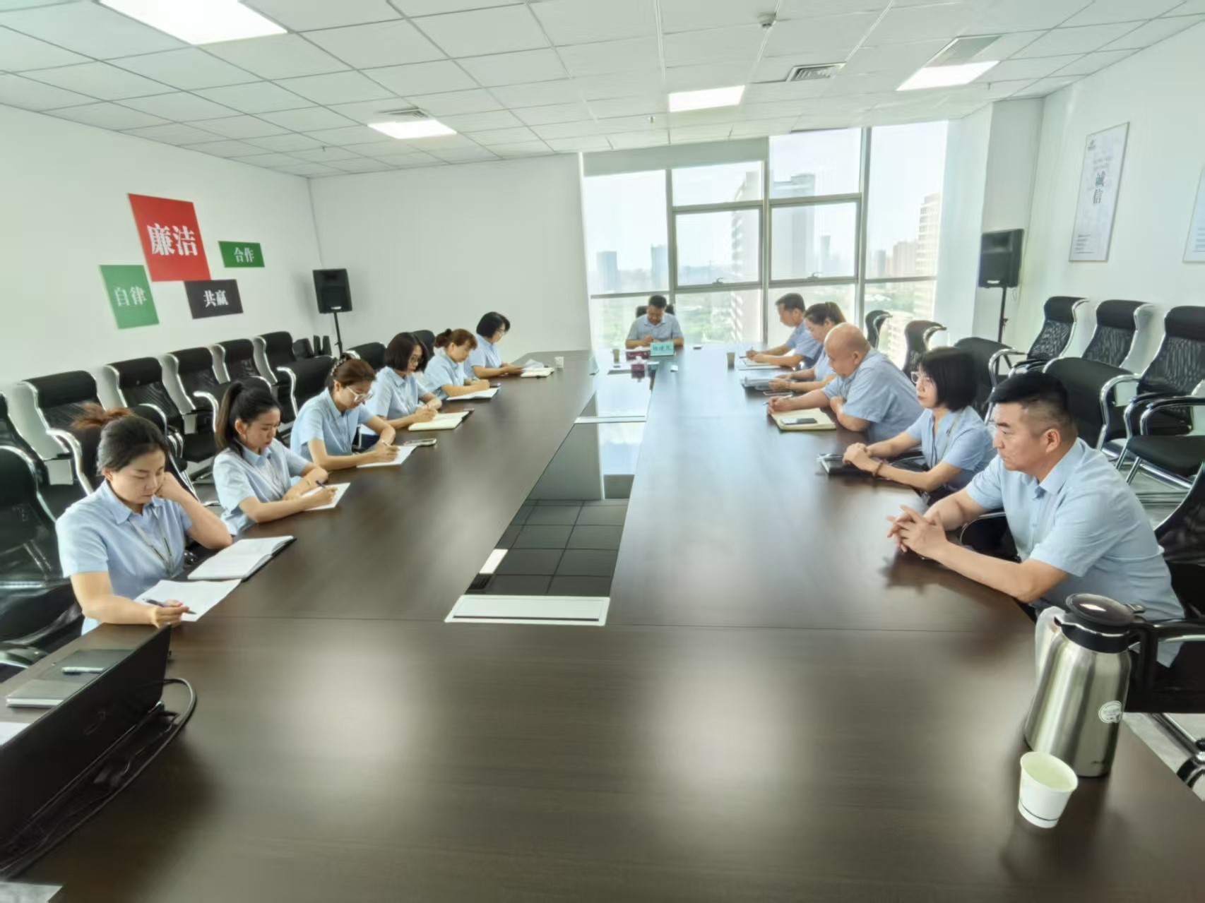 凝心聚力,共筑夢想 凝心聚力,共筑夢想