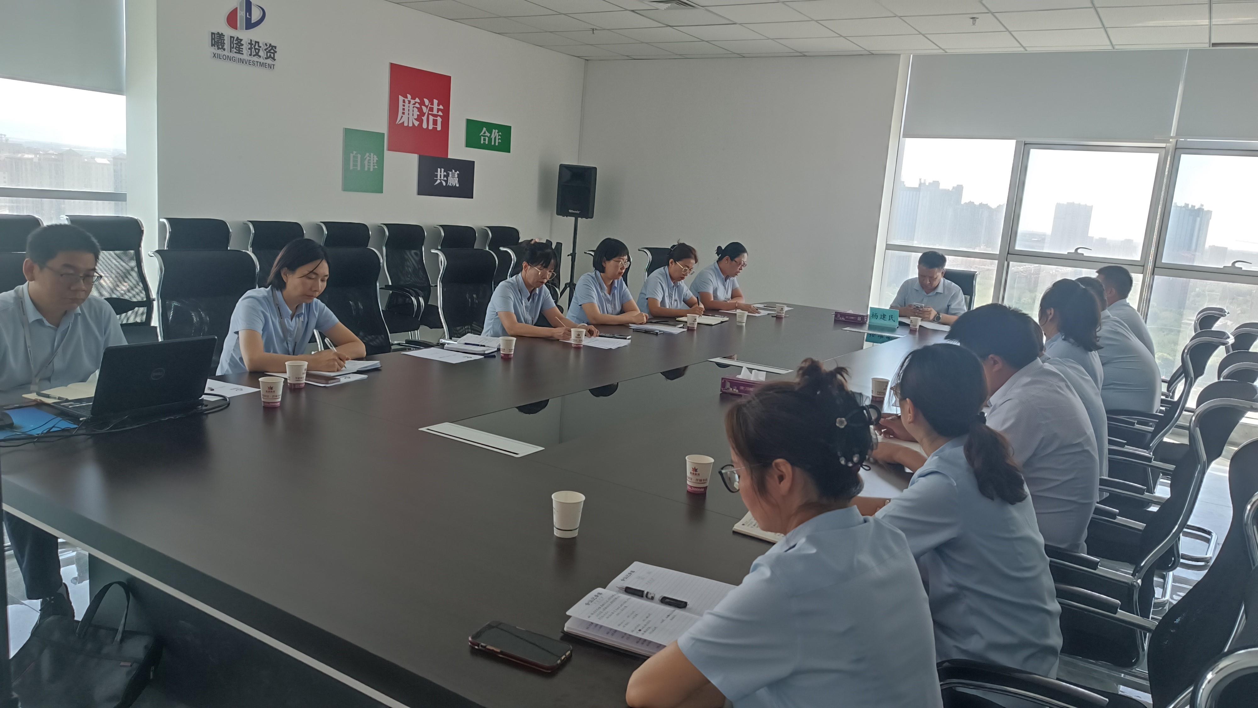 勢不可擋 闊步直行 勢不可擋 闊步直行