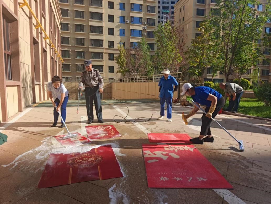 地墊“煥新”暖人心  便民服務獲點贊