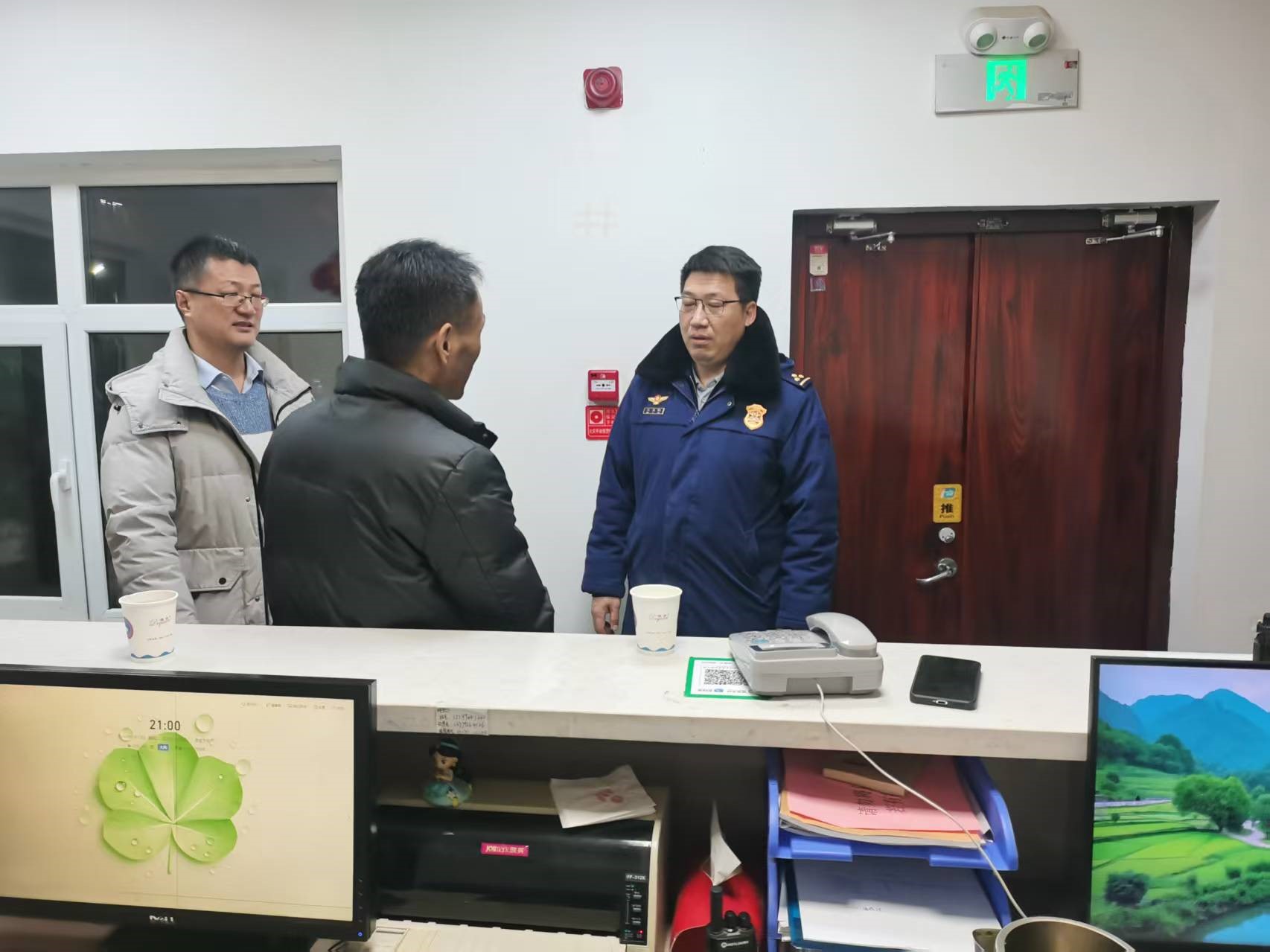 夜查護民安!多部門聯合筑牢消防安全防線 夜查護民安!多部門聯合筑牢消防安全防線