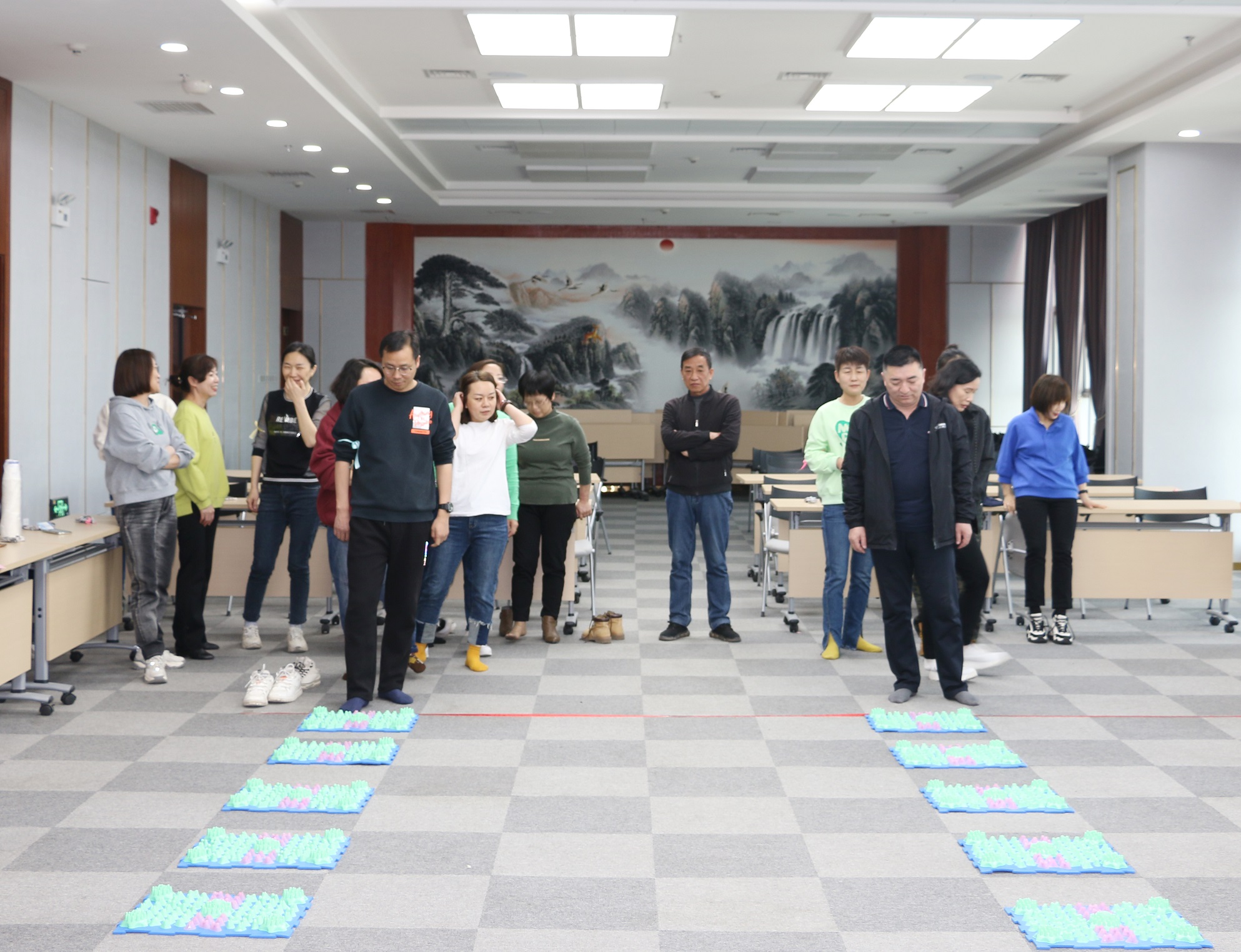 團結拼搏展風采  凝心聚力創佳績